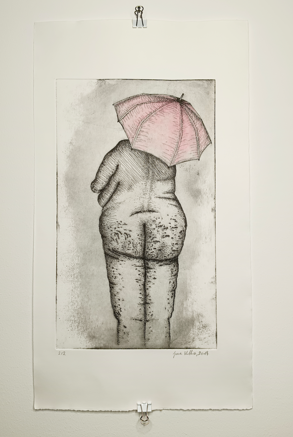 Frau mit Regenschirm